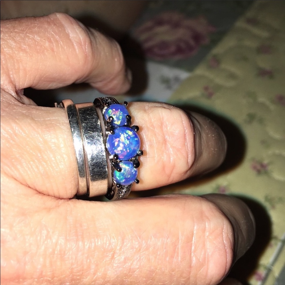 Blue Fire Opal BGF Ring NWT SZ 8 - Picture 1 of 4